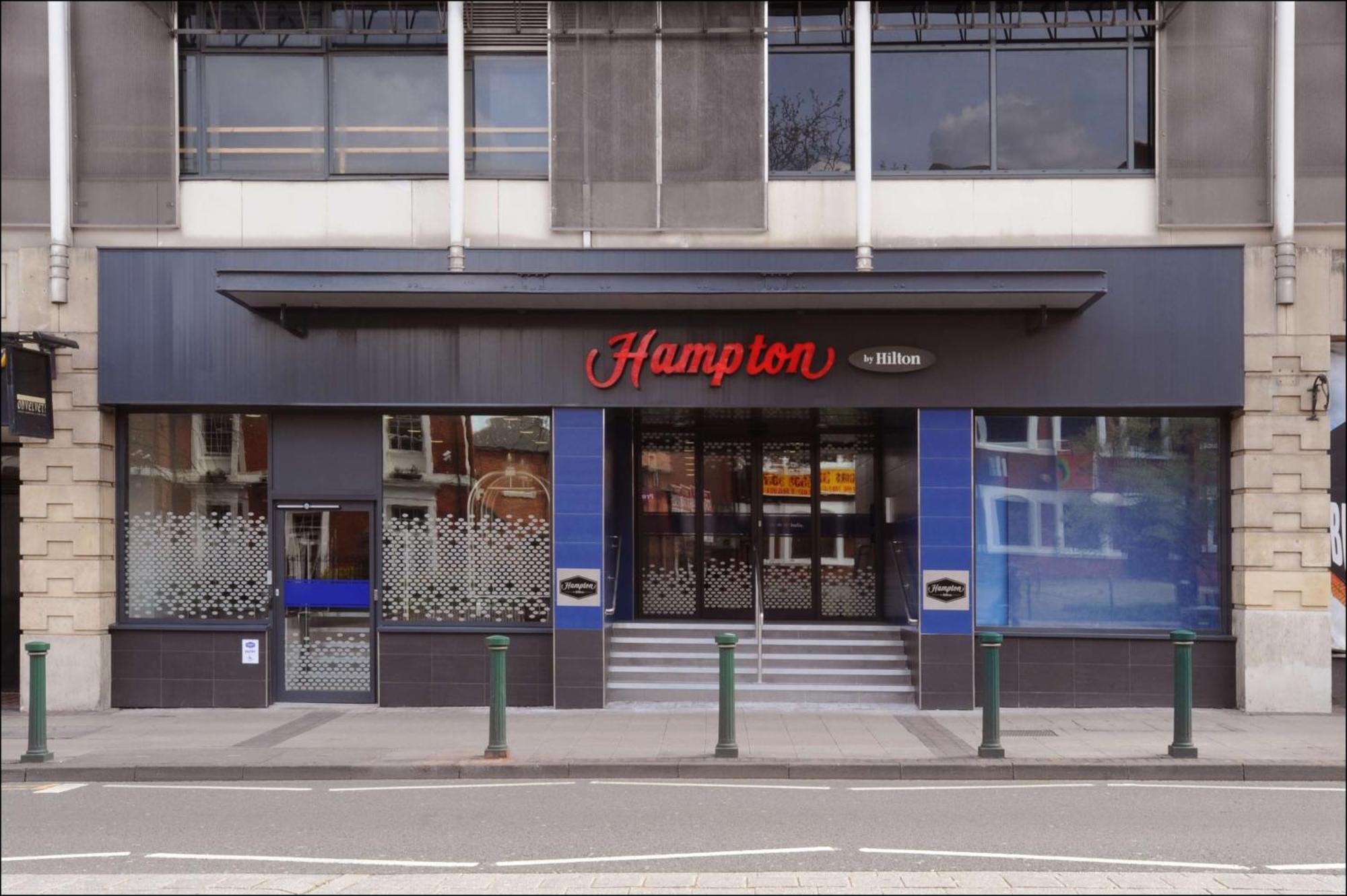 Hampton By Hilton Birmingham Broad Street Hotel Екстериор снимка